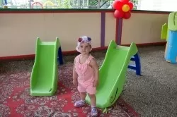 083